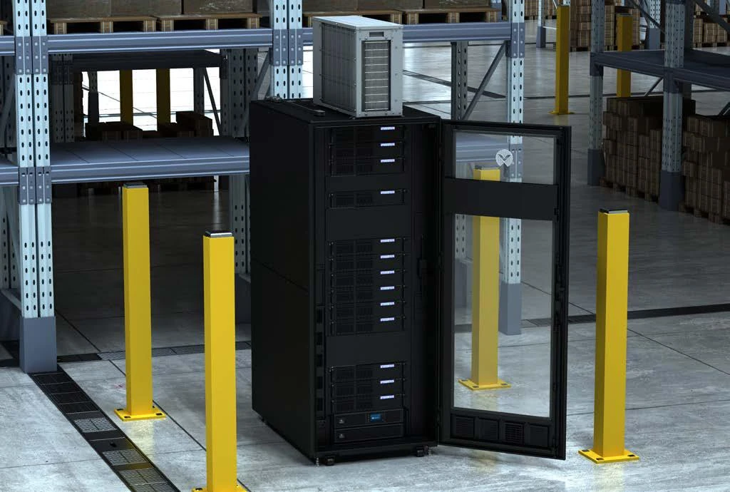 Endüstriyel alanda kurulu Vertiv SmartCabinet ID mikro veri merkezi